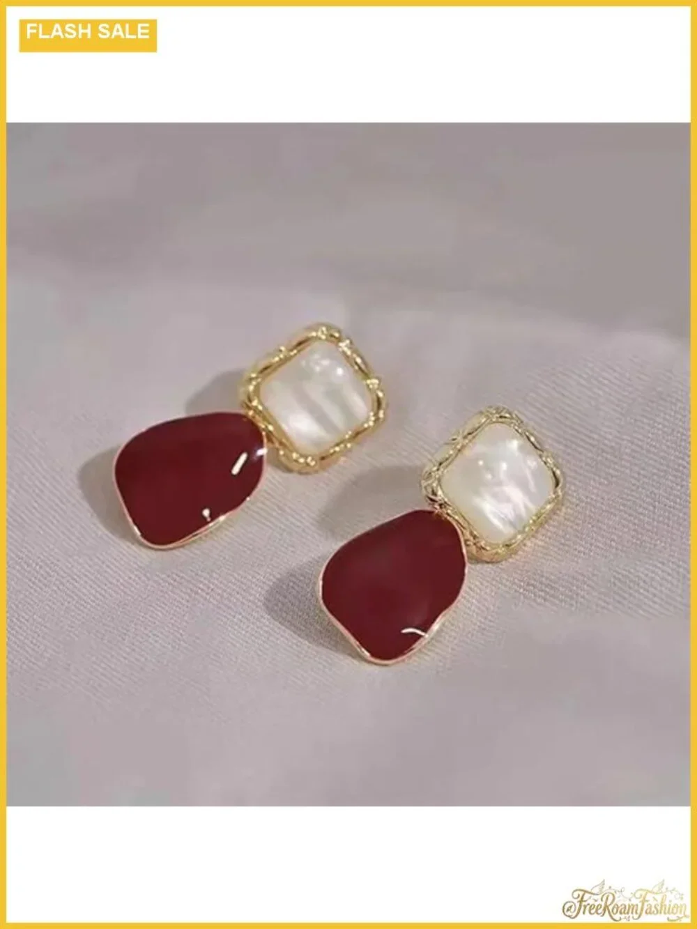 Gold Tone Alloy Geometric Drop Dangle Earrings Minimalist Lightweight Pendant